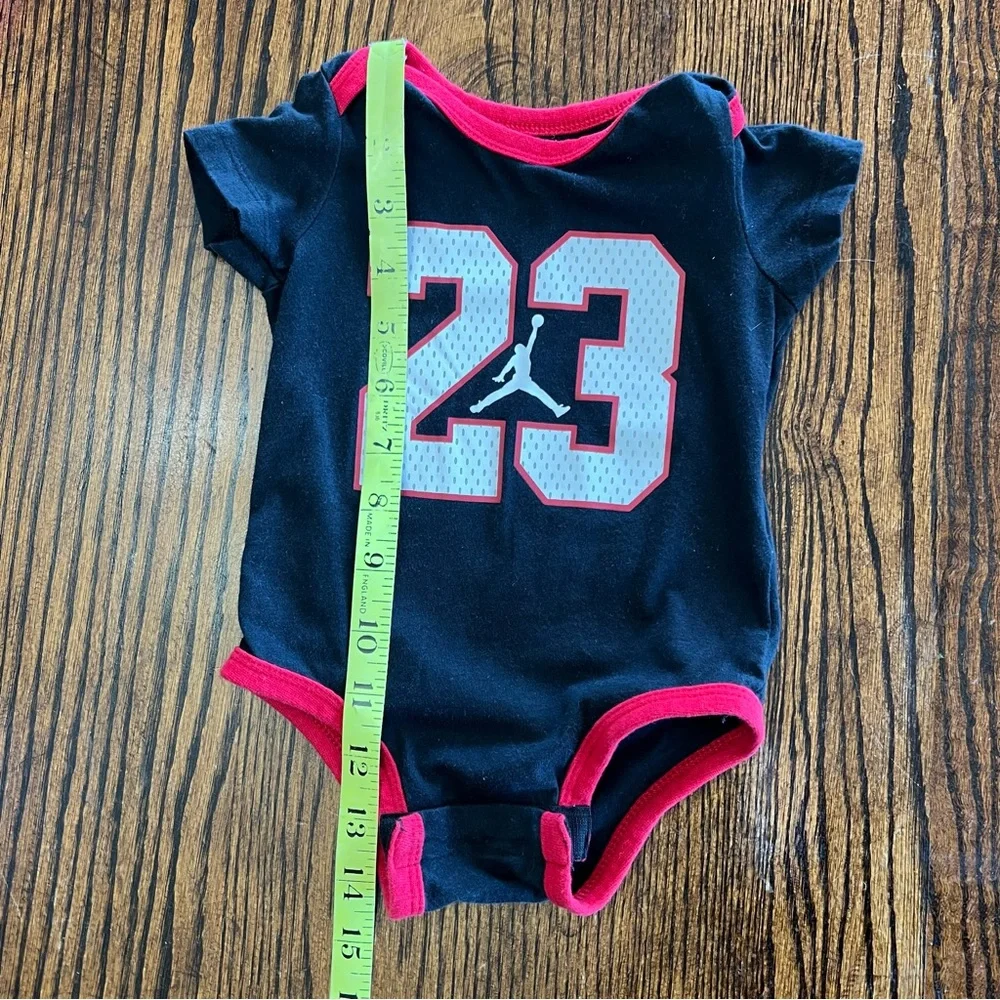 Jordan Baby Bodysuit Size 3-6 Months Jumpman Logo Black With Red Trim #23